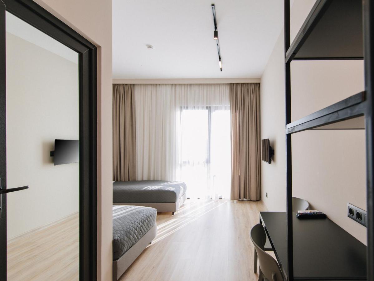 Doors Hotel Тбилиси Екстериор снимка