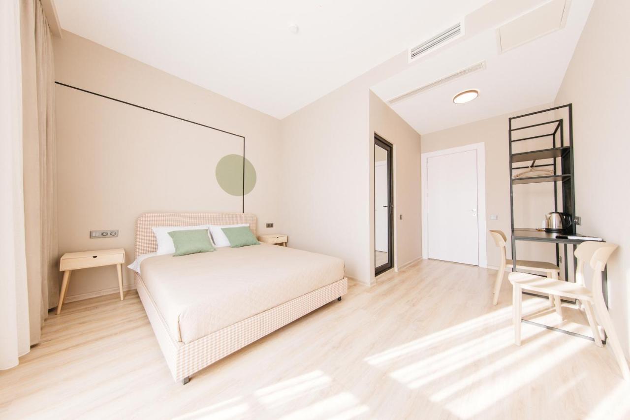 Doors Hotel Тбилиси Екстериор снимка