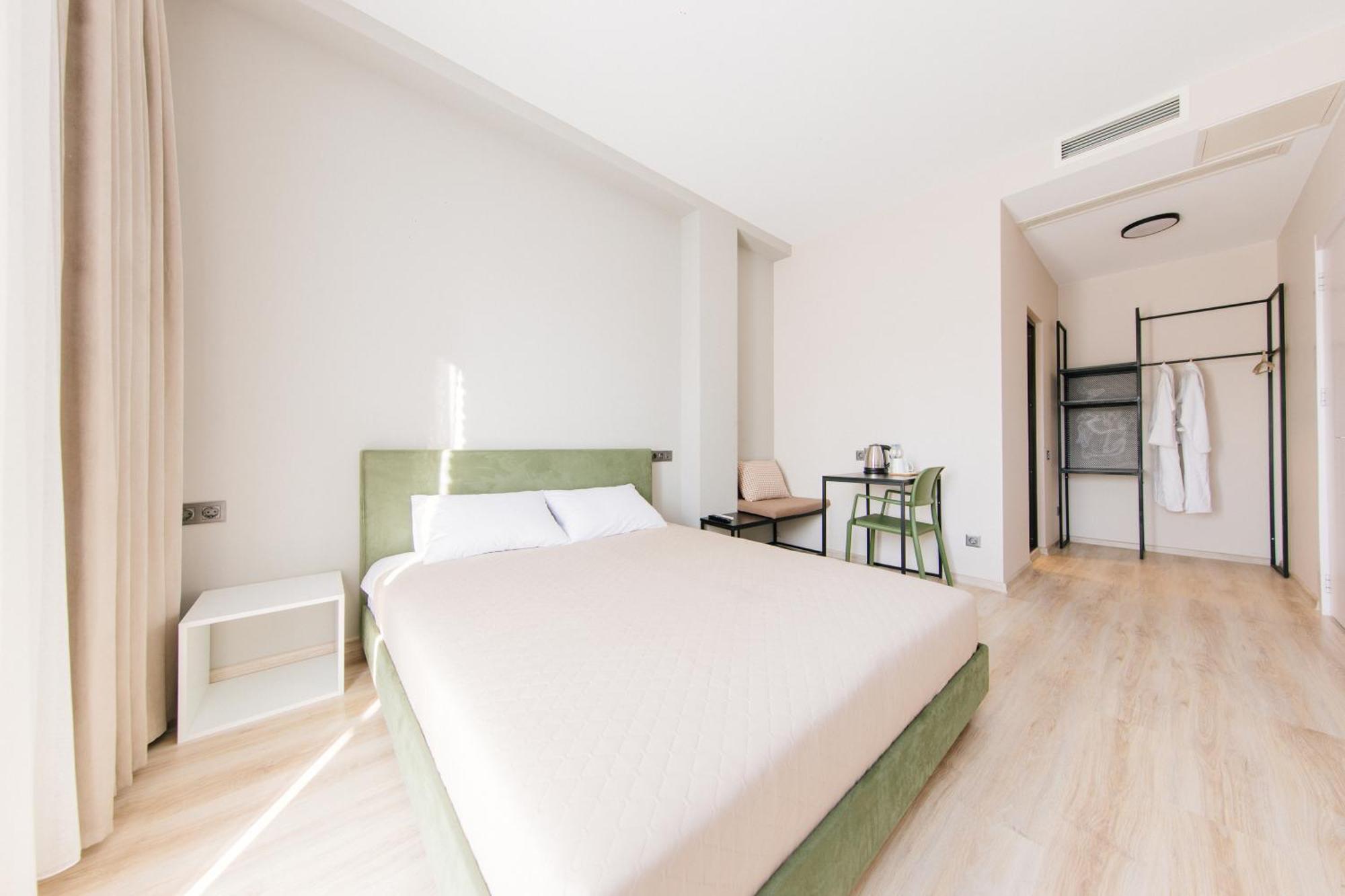 Doors Hotel Тбилиси Екстериор снимка